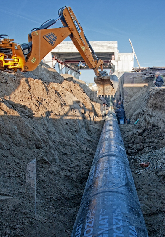 Pipeline laying